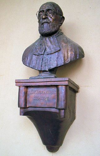 Immanuel Low