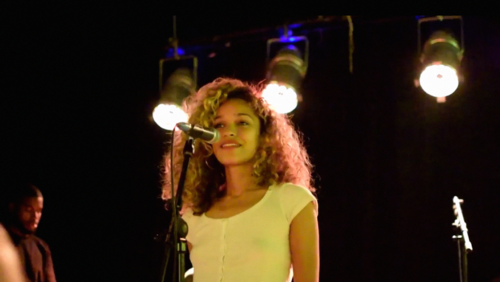 Izzy Bizu