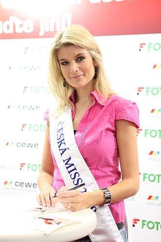 Iveta Lutovska