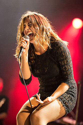 Izia Higelin