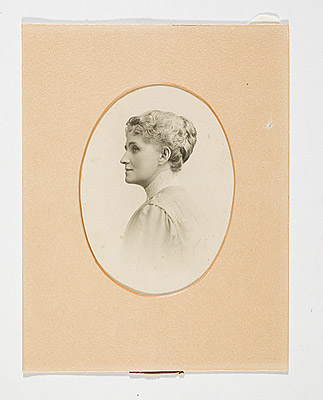 Alice Mills