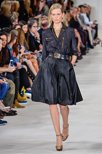Anna Ewers