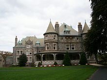 Education period of Marion Donovan in Rosemont College