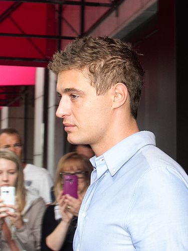 Max Irons