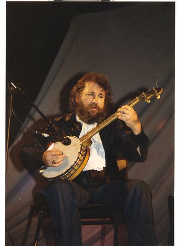 Barney McKenna
