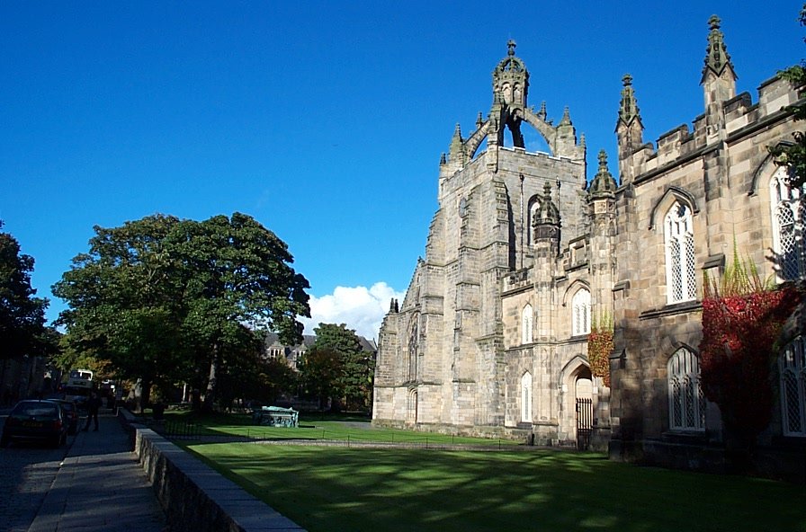 Education period of Alex Kapranos in University of Aberdeen