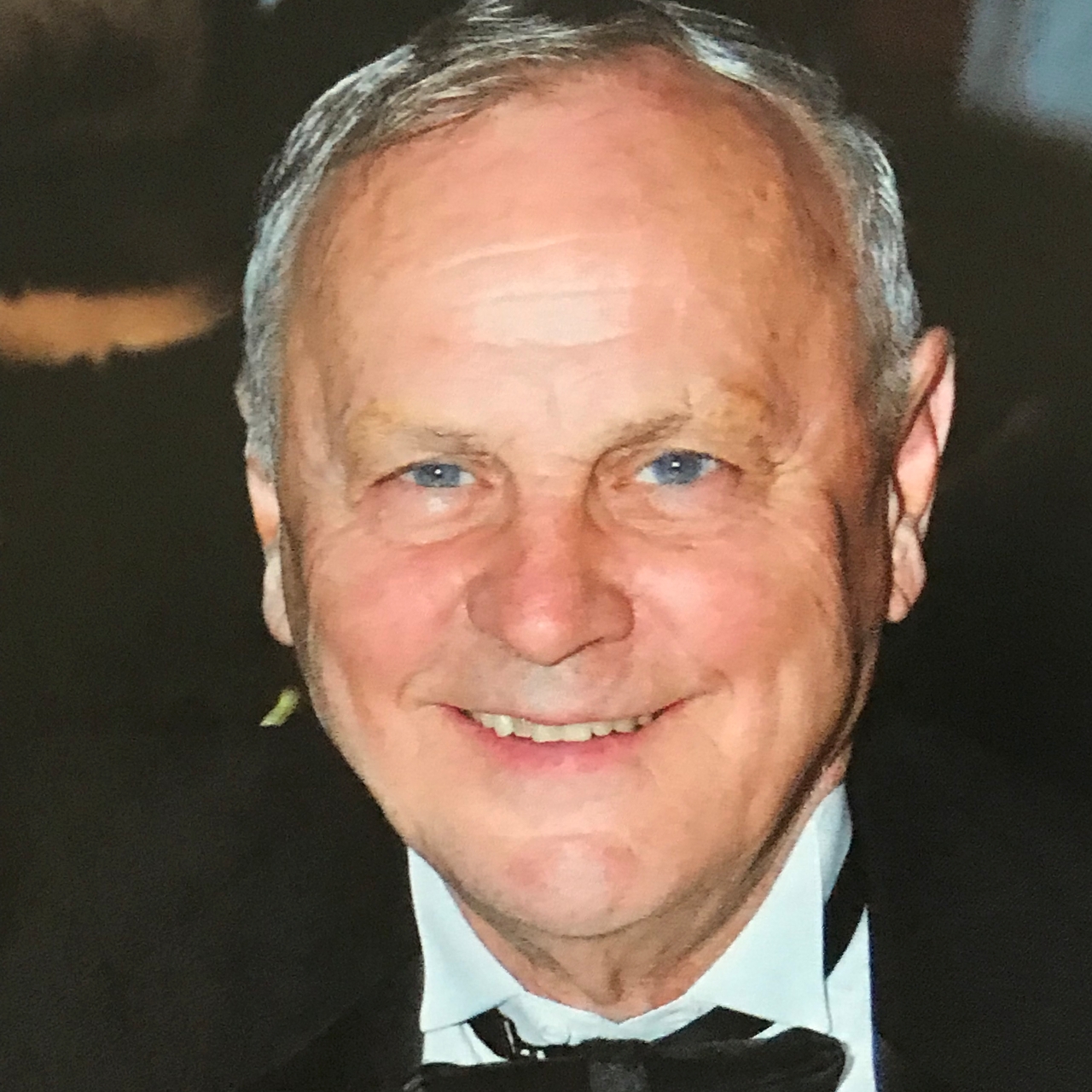 great grandson: James Comley