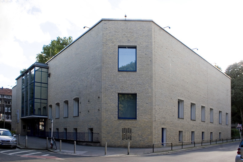 Gallery of Agostino Bonalumi