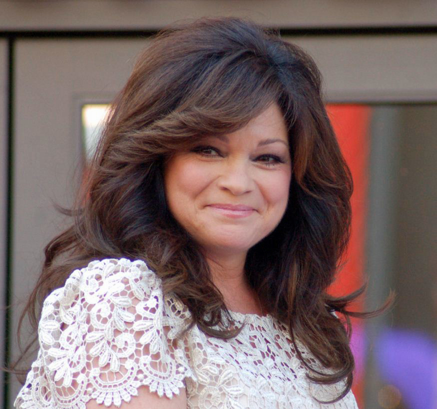 Wife: Valerie Bertinelli 