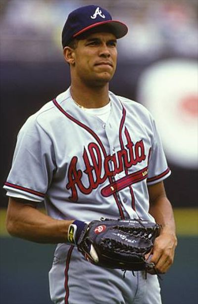 Spouse (1): David Christopher Justice 