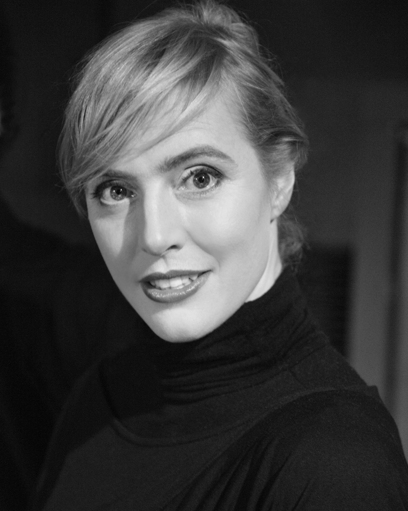 Sister: Anna Winslet