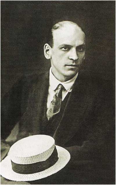 Brother: Vladimir Narbut