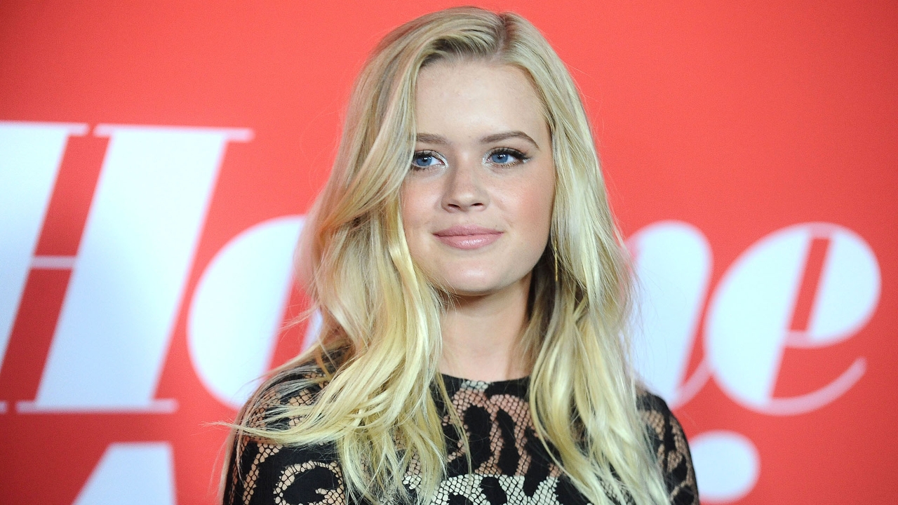 Daughter: Ava Elizabeth Phillippe
