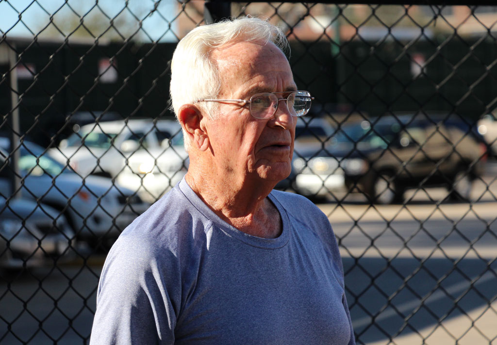 coach: Tom Tellez 