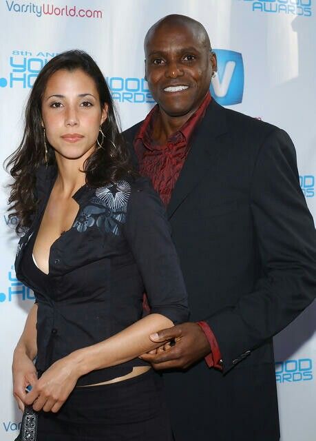 Wife: Maria Lewis