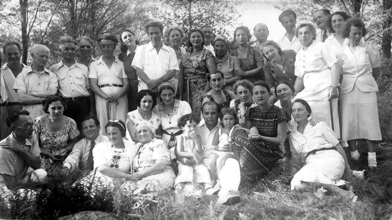 Gallery of Peretz Hirshbeyn