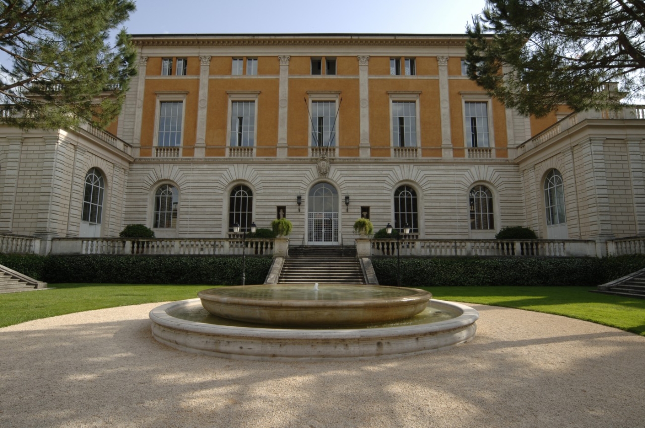 Gallery of Lewis Hobart
