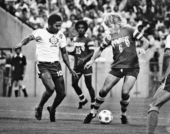 Gallery of Eusébio da Silva Ferreira
