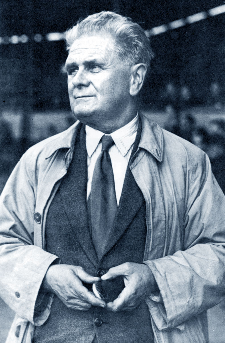 coach: Vittorio Pozzo 