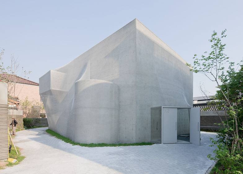 Gallery of Roni Horn