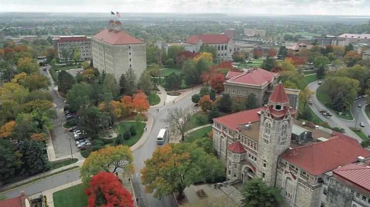 Education period of Robert Morris in University of Kansas