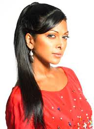 Nina Manuel