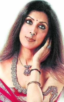 1st wife: Vani Ganapathy