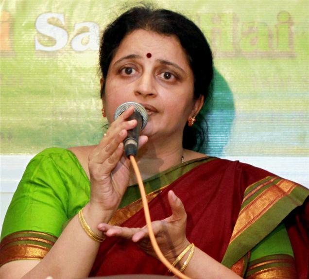 Wife: Kavita Karkare