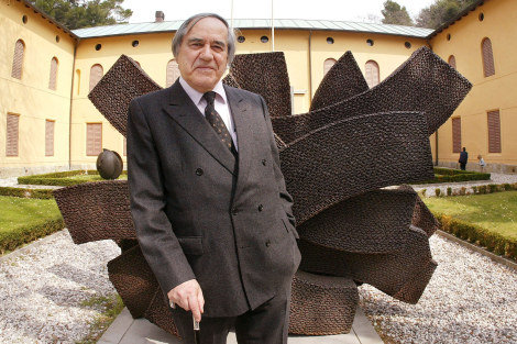 Dusan Dzamonja (January 31, 1928 — January 14, 2009), Croatian sculptor |  World Biographical Encyclopedia