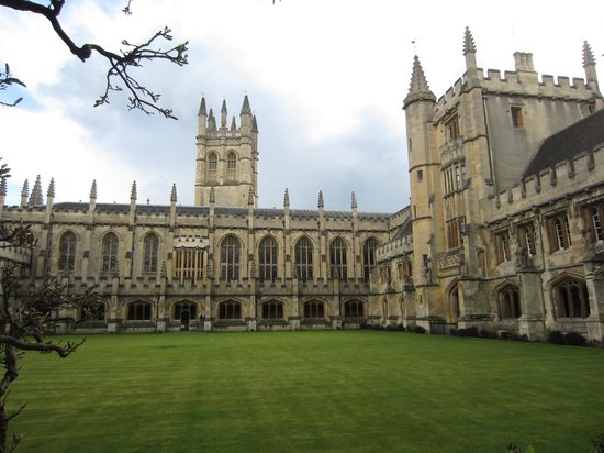Education period of Jonathan Keates in Magdalen College