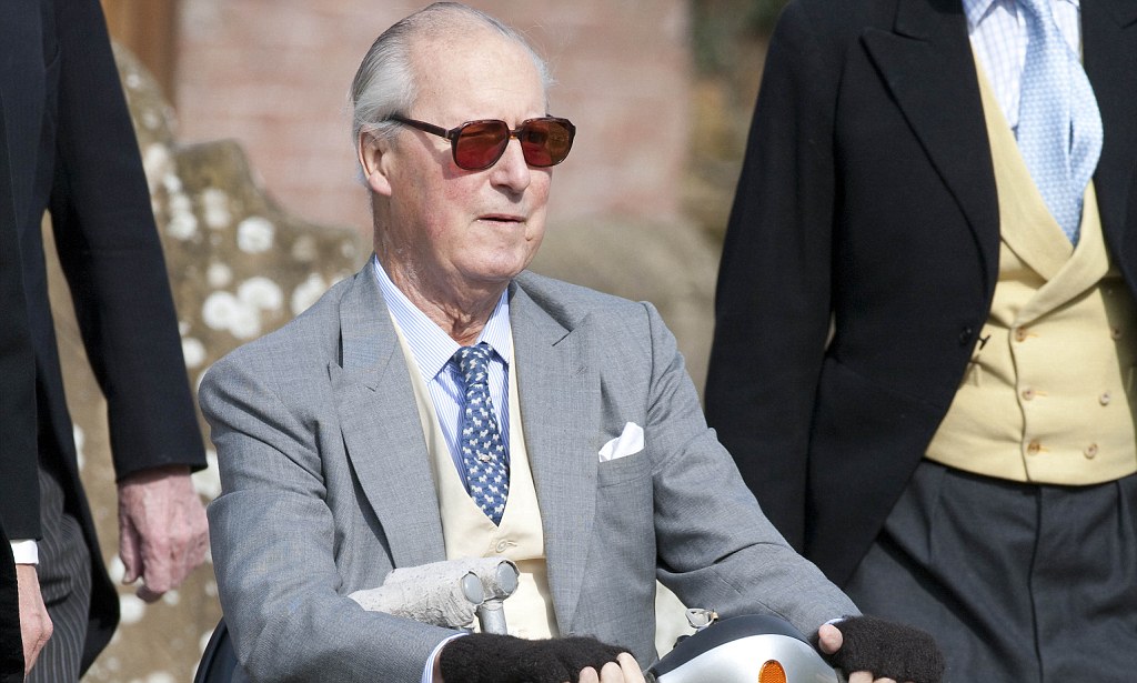 Father: Ian Donald Cameron 