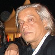 husband: Sudhir Mishra