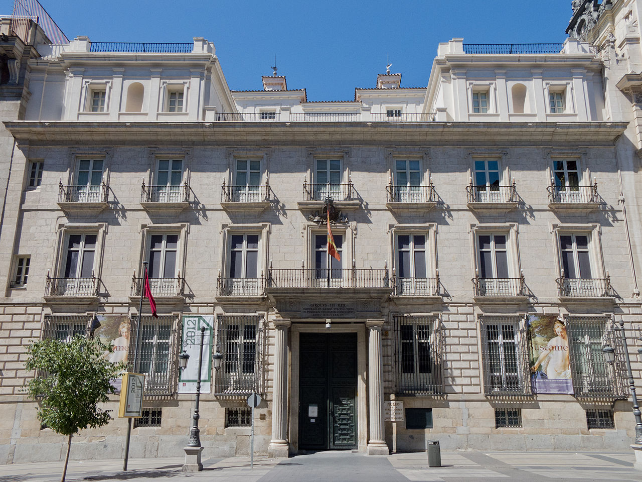 Education period of Esteban Vicente in Real Academia de Bellas Artes de San Fernando