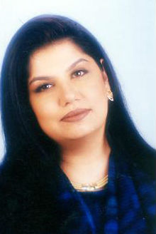 Mother: Mona Kapoor