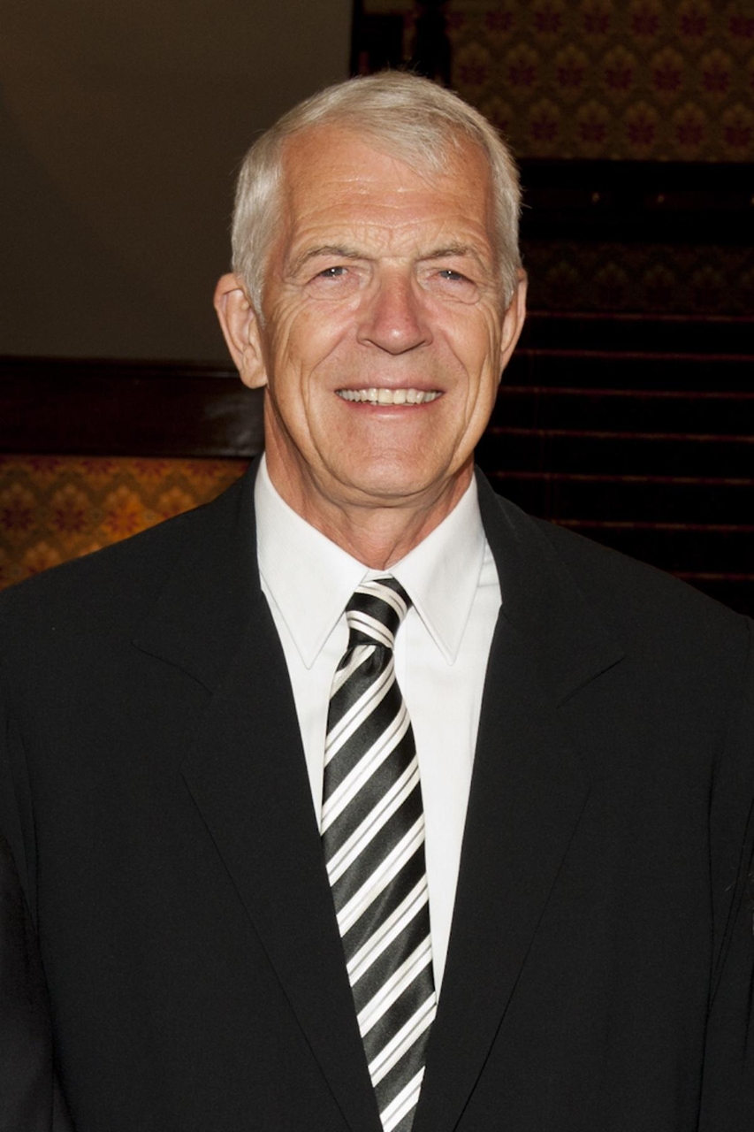 Son: Jan Utzon