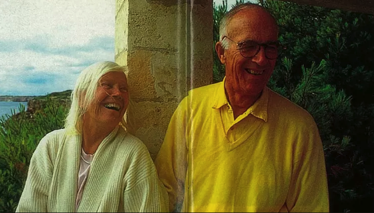 Spouse: Lis Davis  