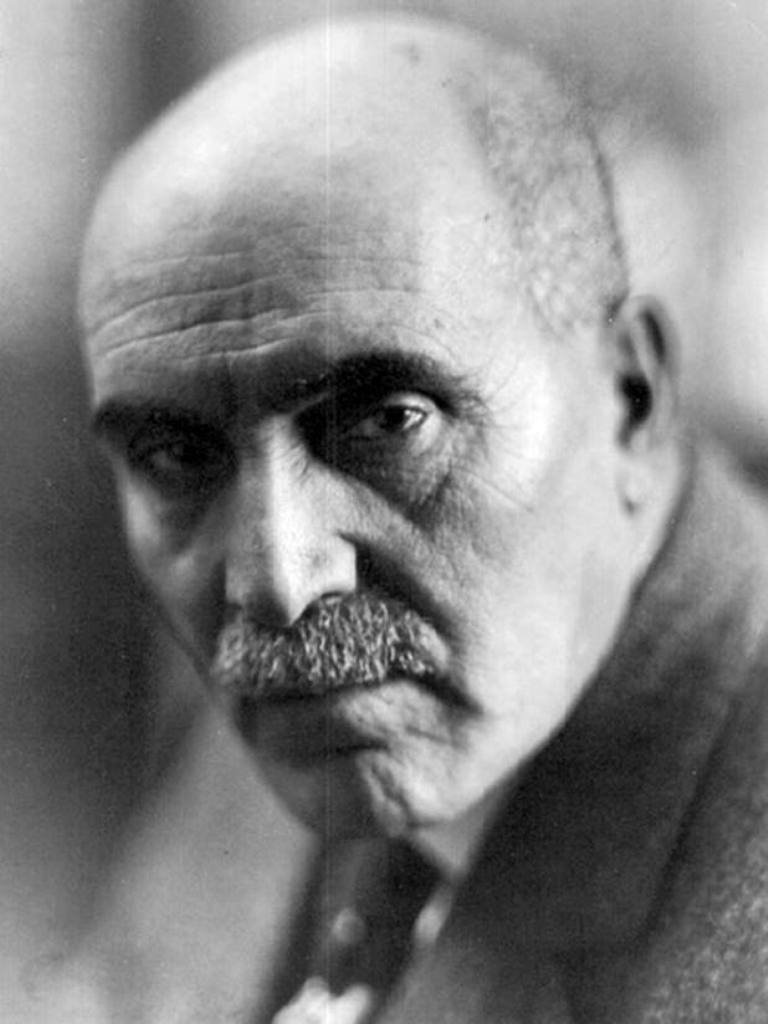 Panos Terlemezian