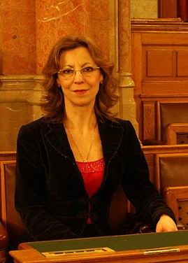Erika Szabo