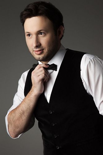 Edward Mena