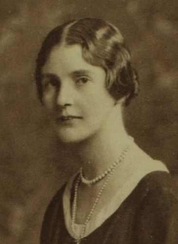 Enid Lapthorn