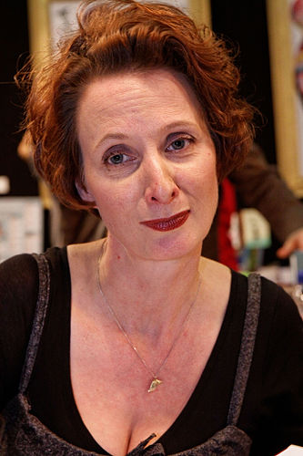 Emmanuelle Houdart
