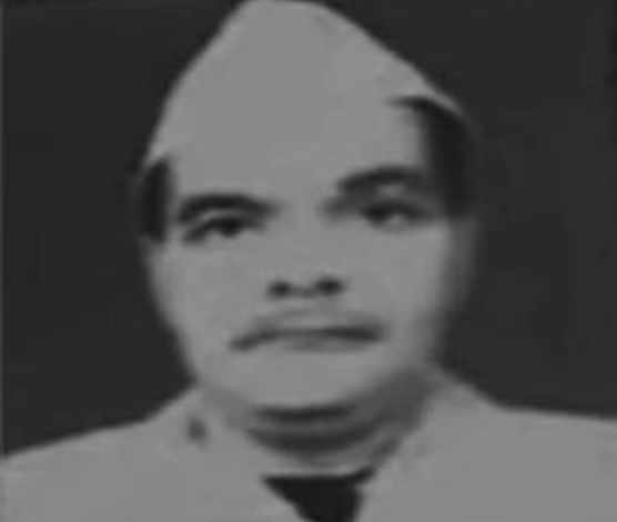 Father: Damodardas Mulchand Modi