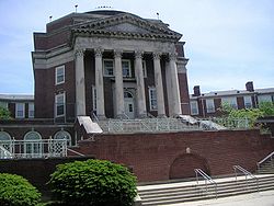Education period of Jim Dine in Walnut Hills High School