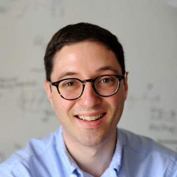 Son: Robert Akerlof