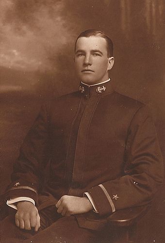 Douglas Howard