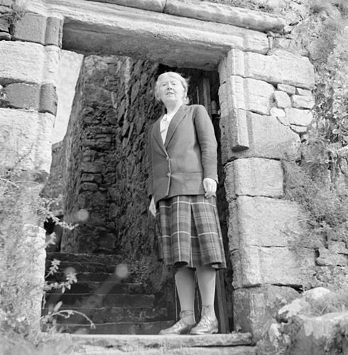 Flora MacLeod