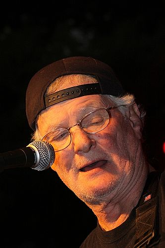 Lee Dorman
