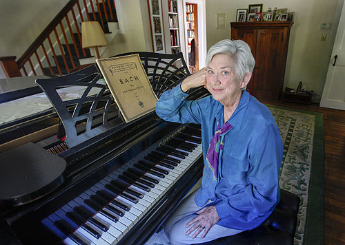 Ellen Voigt