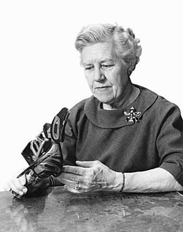 Erna Gunther