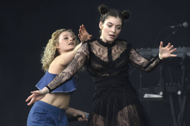 Gallery of Ella Yelich-O'Connor